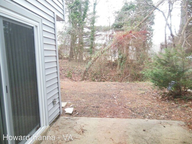 Building Photo - 4 br, 2.5 bath House - 70 Summer East