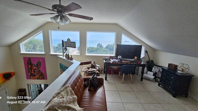 Foto del edificio - One Block From The Ocean with Ocean View