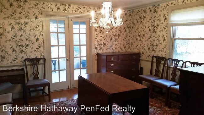 Foto del edificio - 10015 Hobby Hill Rd