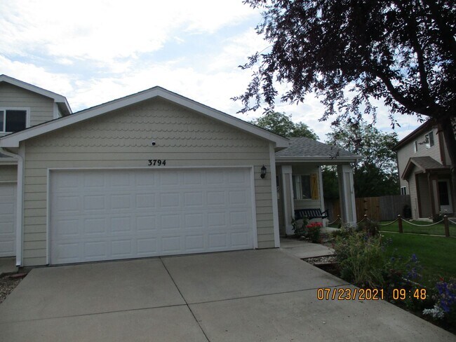 Building Photo - Beautiful 3 Bedroom, 2 Bath, Ranch home fo...