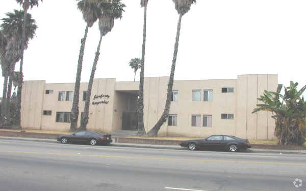 Primary Photo - Fiveforty Imperial Apartments