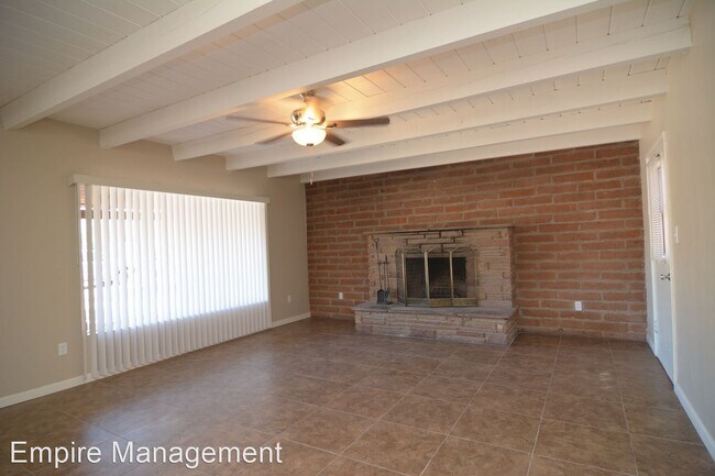 Building Photo - 3 br, 2 bath House - 802 E. Seneca St