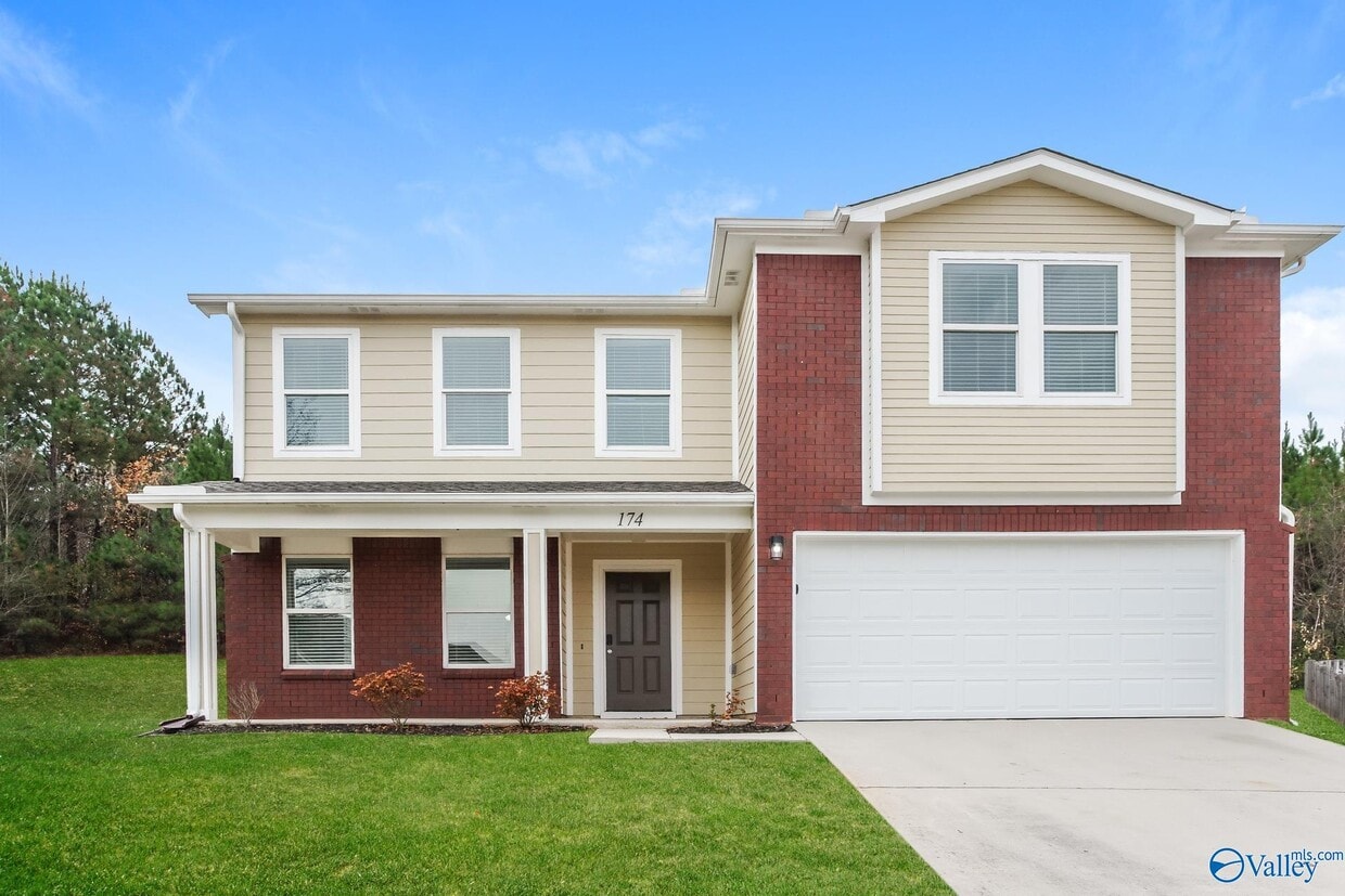 Foto principal - 174 Ranier St