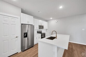 Building Photo - 7300 Magnolia Pkwy