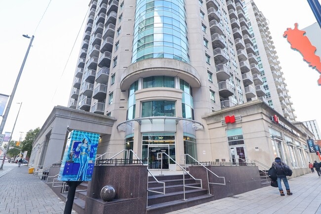 Building Photo - 234 Rideau St