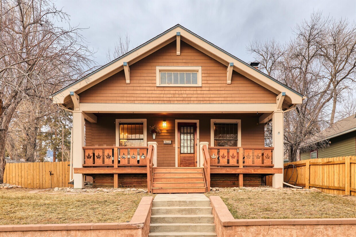 Primary Photo - 440 N Spruce St
