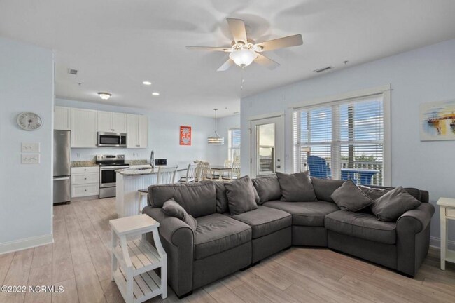 Foto del edificio - 101 Salter Path Rd