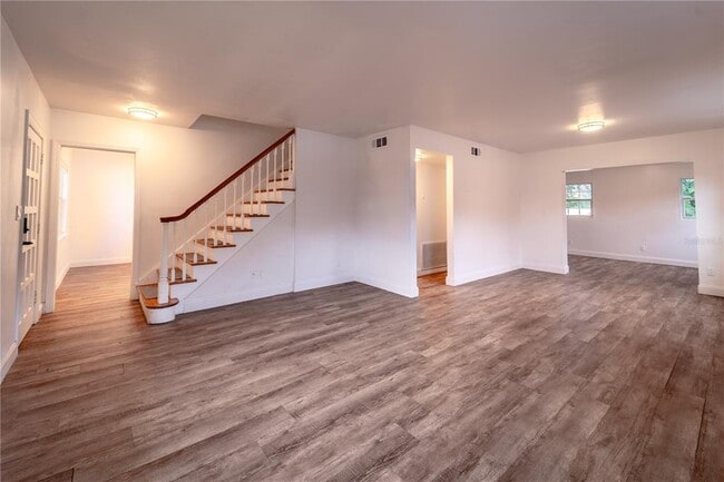 Foto del edificio - 8477 14th St N