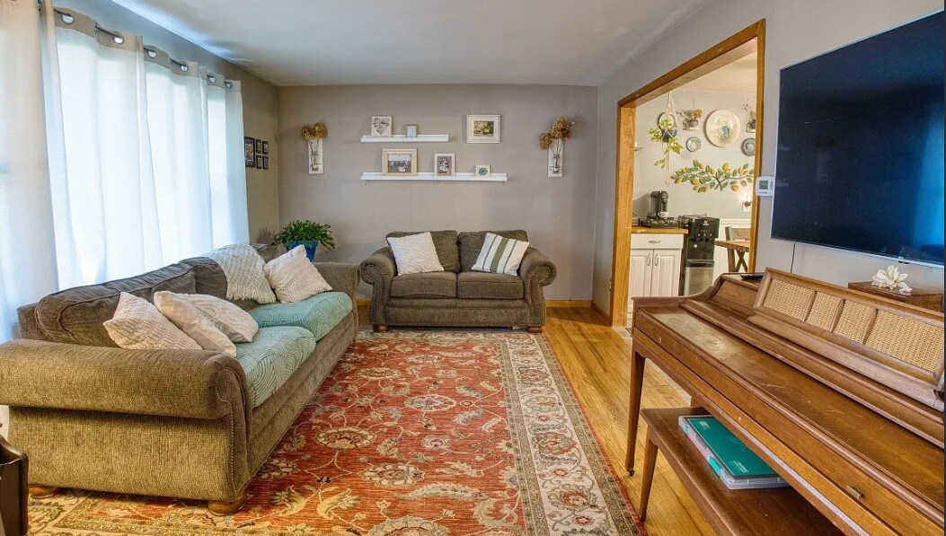 Foto principal - 3524 W 42nd St