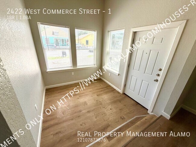 Foto del edificio - 2422 W Commerce St