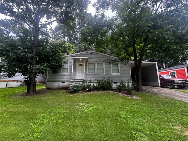 Foto del edificio - Room in House on Jackson Dr