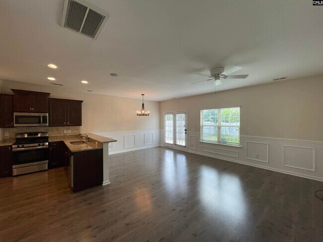 Building Photo - 750 Helmsman Ln