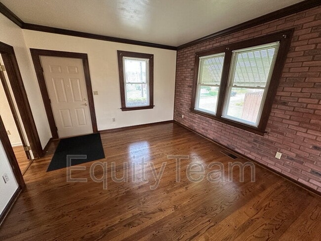 Photo - 3514 Brotherton Rd House