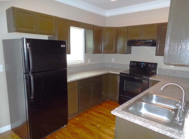 Interior Photo - 1560-1581 Laurel Park Pl SW