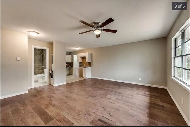 Foto del edificio - 3826 Lovingood Dr