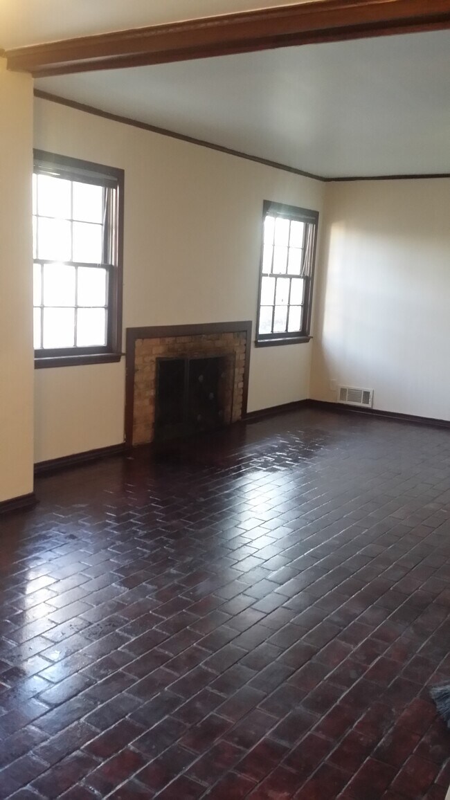 Sala de estar - 7947 Habersham Ln