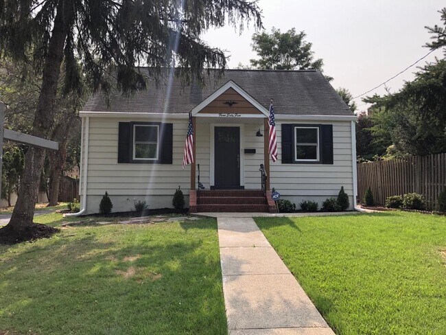 Building Photo - 365 American Legion Dr