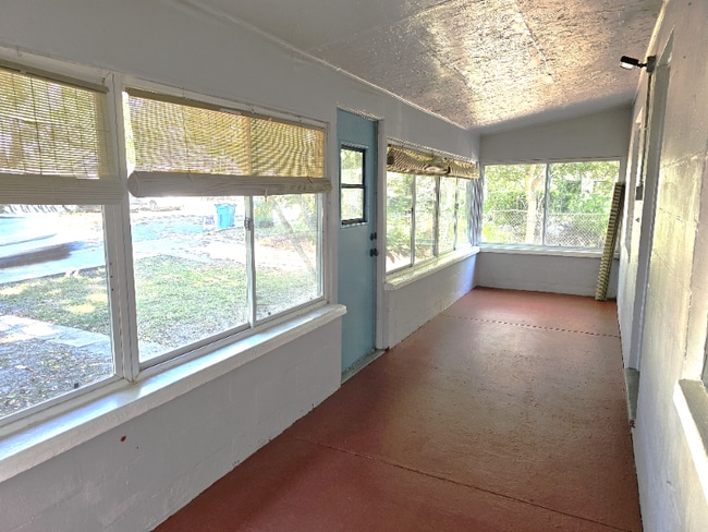 Photo - 1730 Ridgewood Ave House