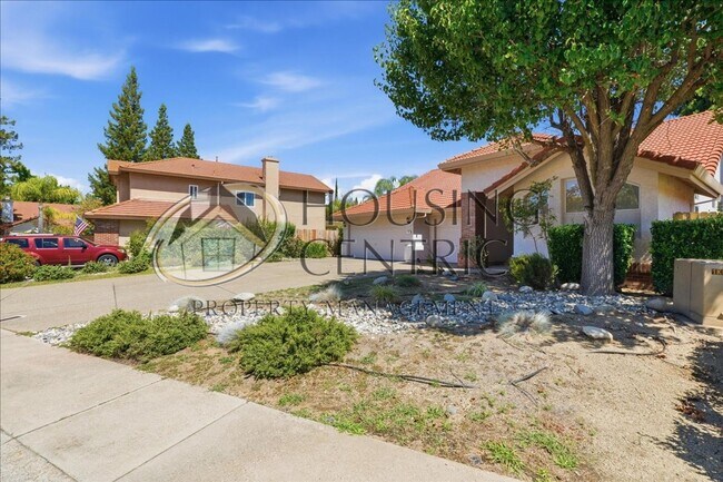 Foto del edificio - Beautiful Single Story Rental in the Heart of Folsom