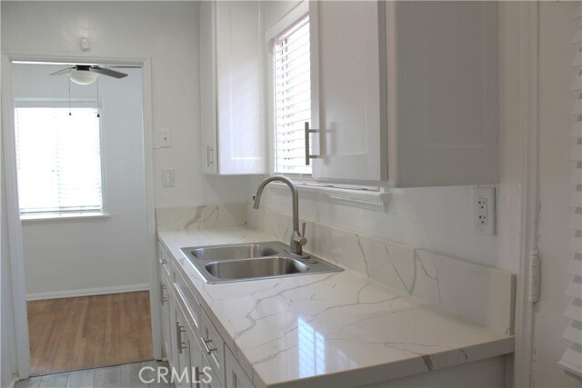 Foto del edificio - 10810 S Manhattan Pl