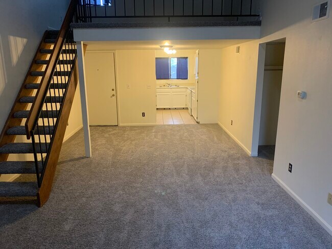 Building Photo - 3516 S Depew St