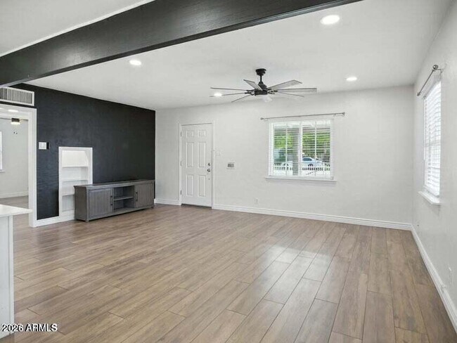 Foto del edificio - 4006 N 11th Ave