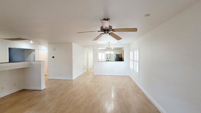 Foto del edificio - 167 White Butte St