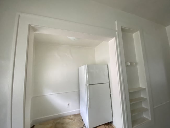 Foto del edificio - 3839 Hazelhurst Ave
