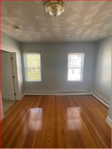 Foto del edificio - 532 E 7th St