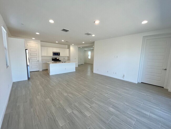 Building Photo - Available September 1st! Newly Built Smart...