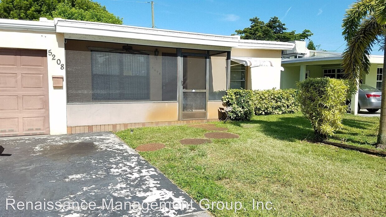 Foto principal - 2 br, 1 bath House - 5208 NE 1st Terrace