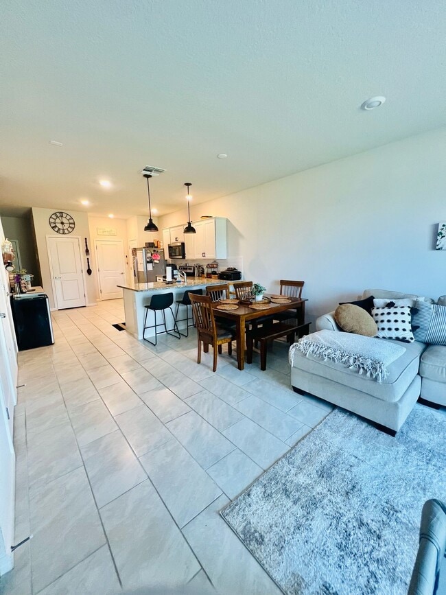 Building Photo - 31301 Amberview Bnd