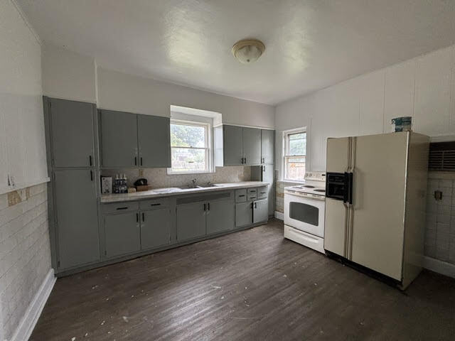 Foto del edificio - 1821 W Sample St