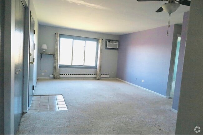 Building Photo - 280 Canterbury Ln