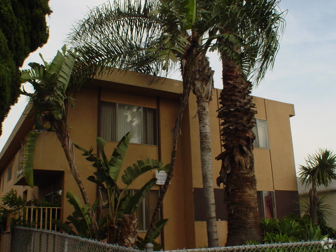 Foto del edificio - 1928 S Garth Ave