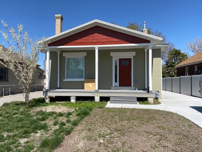 Building Photo - 781 E 1700 S