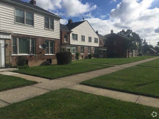 Building Photo - Puritan Apartments