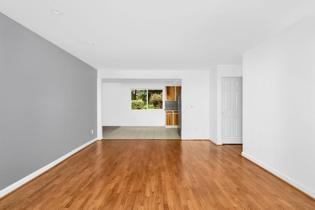 Building Photo - Rose Hill 3 Bedroom Rambler