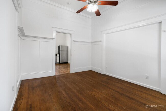 Building Photo - 3208 24th St