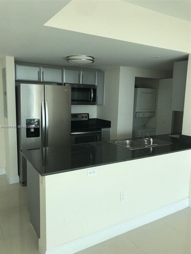 Foto del edificio - 1861 NW S River Dr