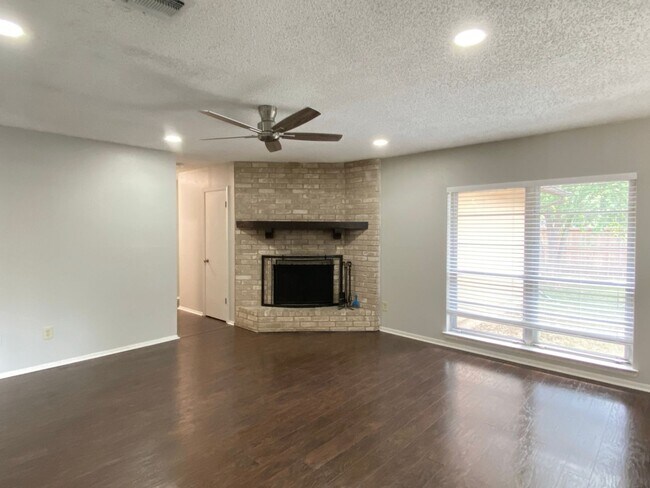 Foto del edificio - 7146 Spring Grove Dr