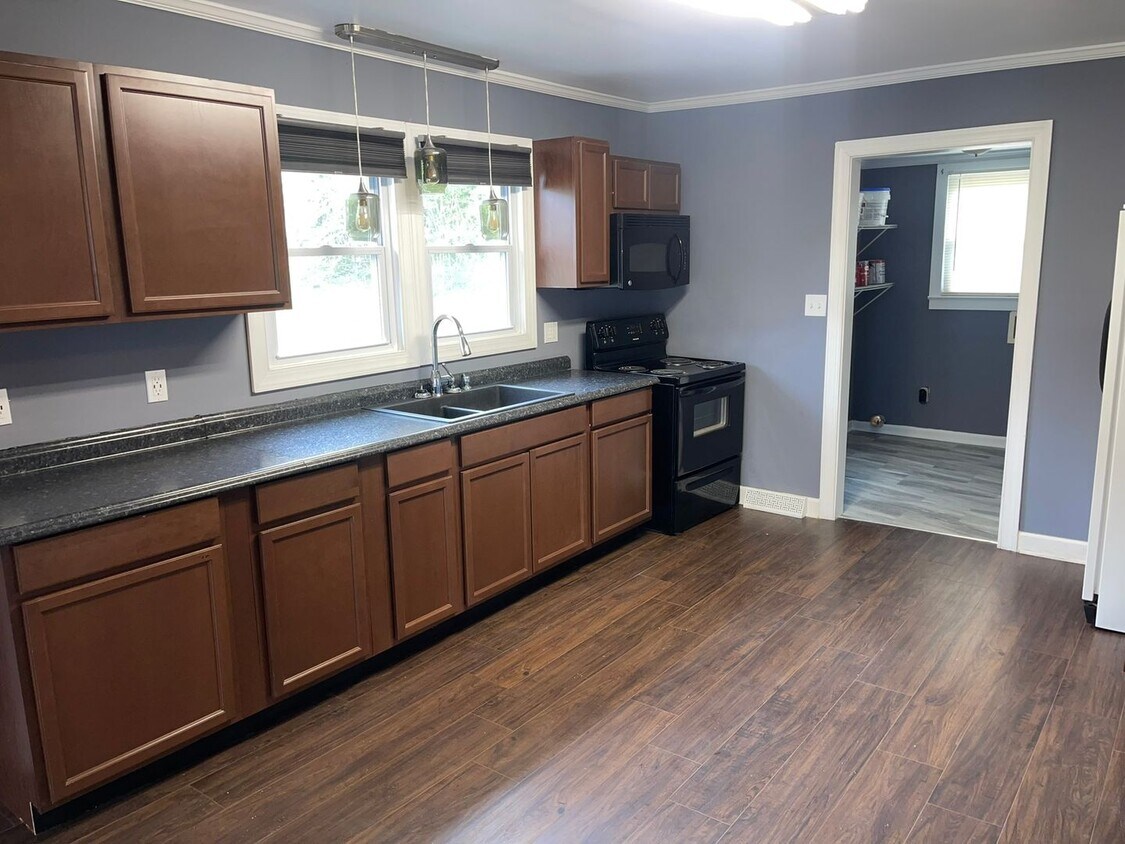 Primary Photo - Cute Updated Home In Kannapolis, NC!