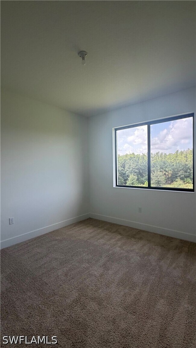 Foto del edificio - 5856 Agostino Way