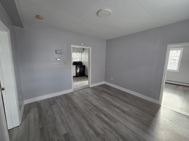 Building Photo - 34 N Earl St