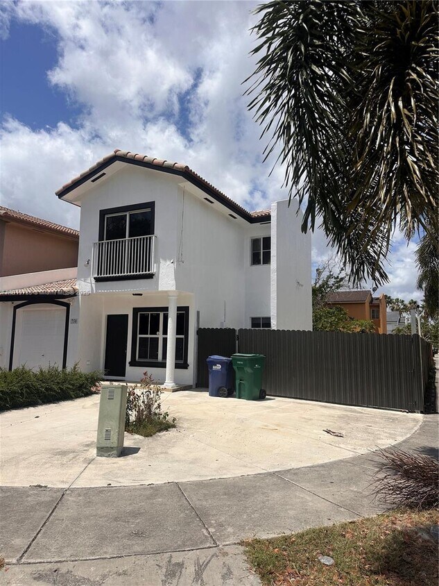 Primary Photo - 750 SW 6th Ct