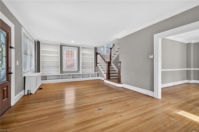 Building Photo - Charming 4-Bedroom Home in the Heart of Colonial Place