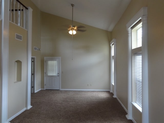 Building Photo - 325 Willow Green Dr