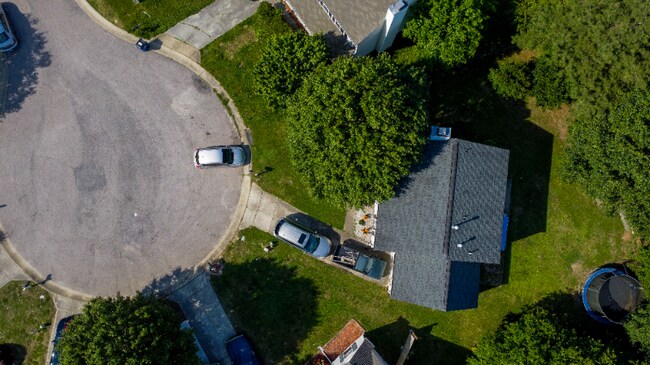 Building Photo - 5004 Croftwood Dr