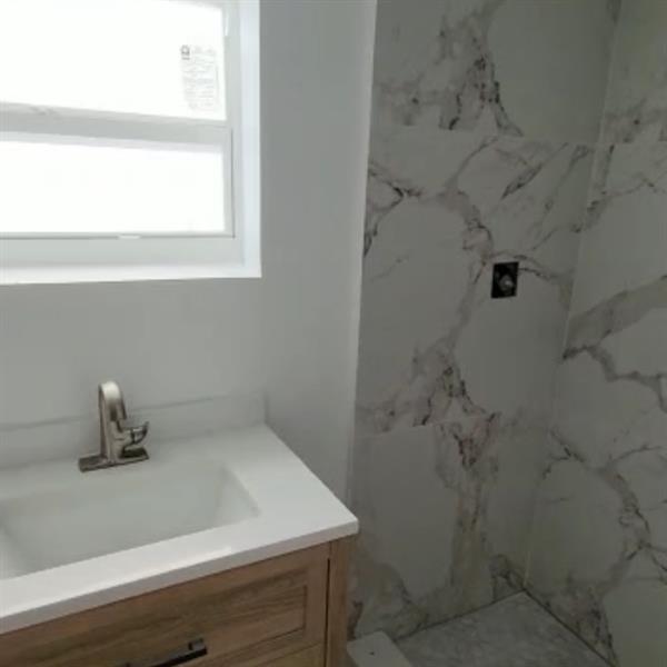 Foto del edificio - 1744 SW 10th St