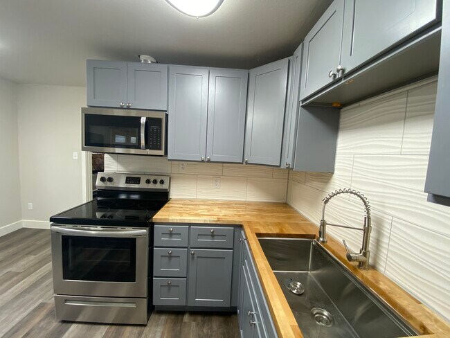 Foto del edificio - 6129 S D St